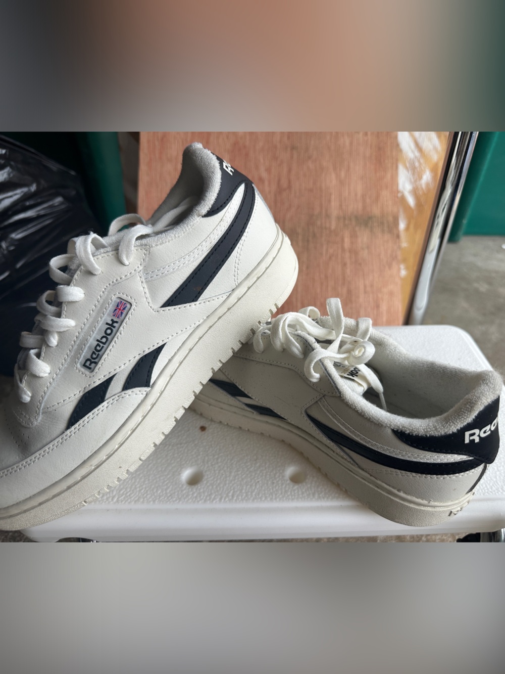 Reebok Kids White and Black Classic Low-Top Sneakers